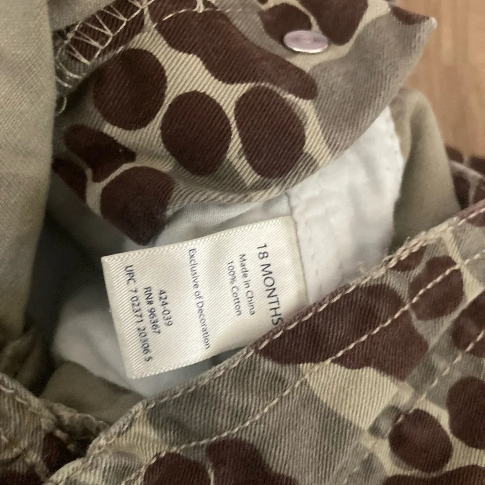 Oshkosh B'Gosh 18 months Vestbak Overalls Brown Dog Paw Print Camouflage Camo